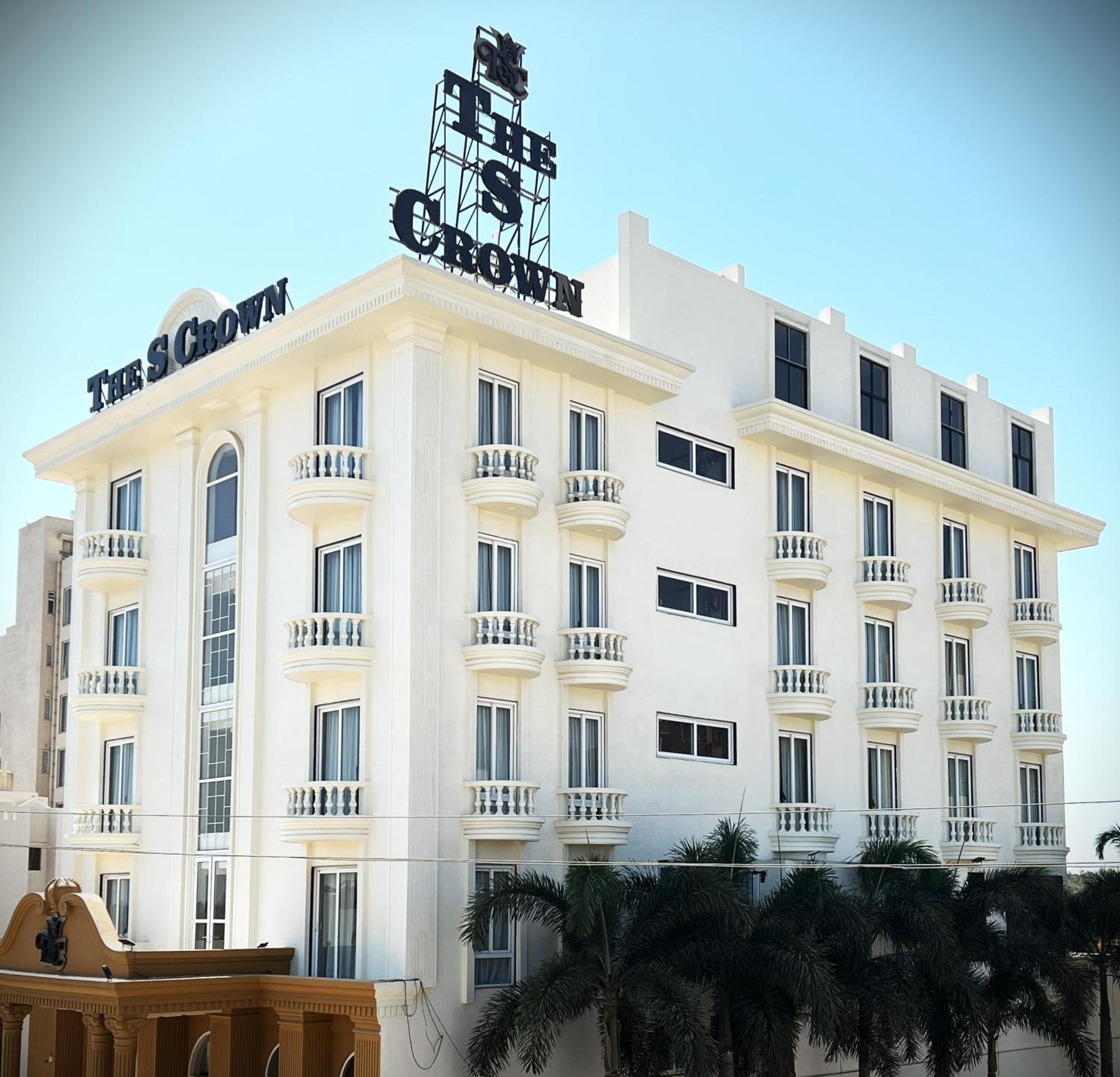The S Crown Somnath Hotel Exterior foto