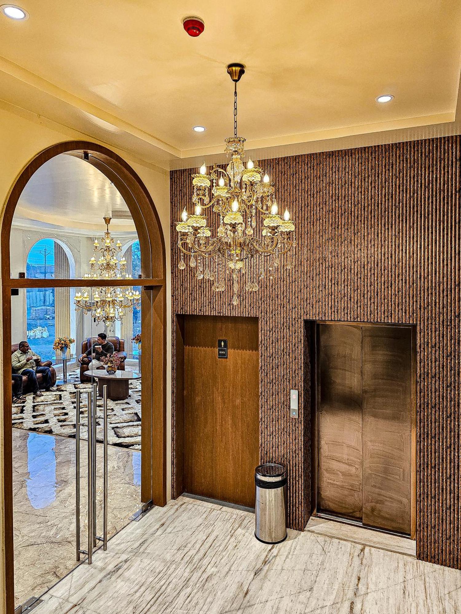 The S Crown Somnath Hotel Exterior foto